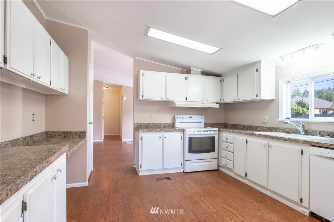 950 South Falcon Road Camano Island, WA 98282 - Photo 16 of 25 Gallery Image 16
