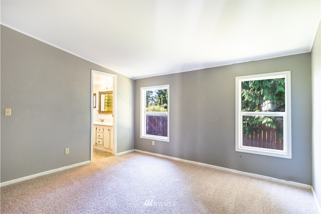 950 South Falcon Road Camano Island, WA 98282 - Photo 19 of 25 Gallery Image 19
