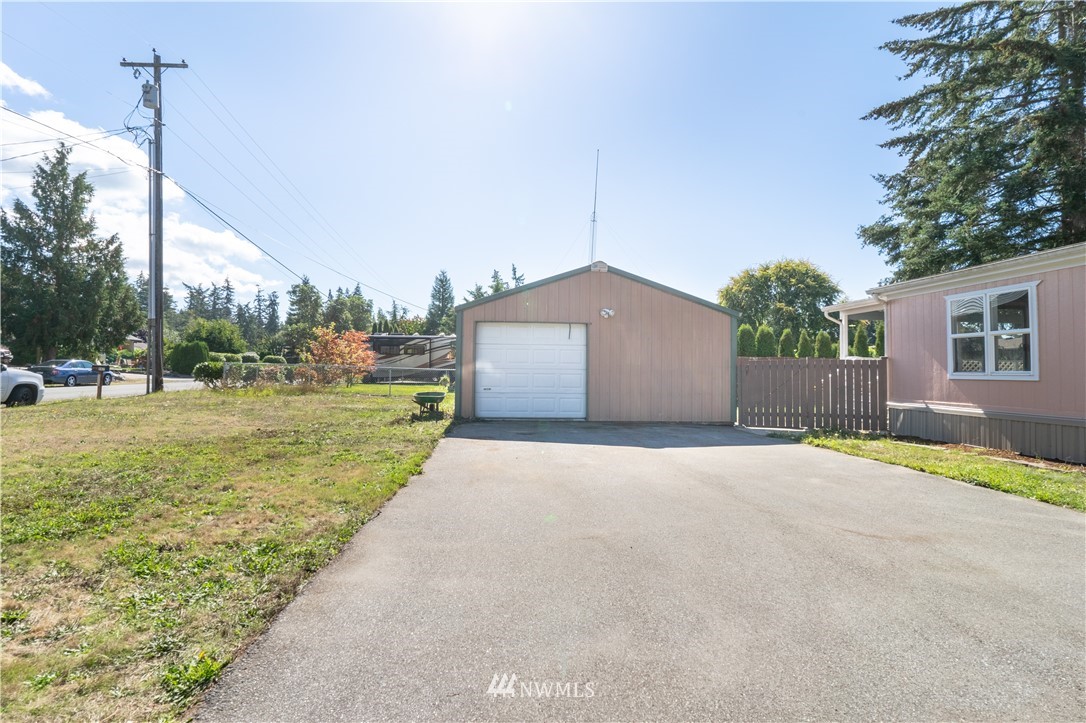 950 South Falcon Road Camano Island, WA 98282 - Photo 3 of 25 Gallery Image 3