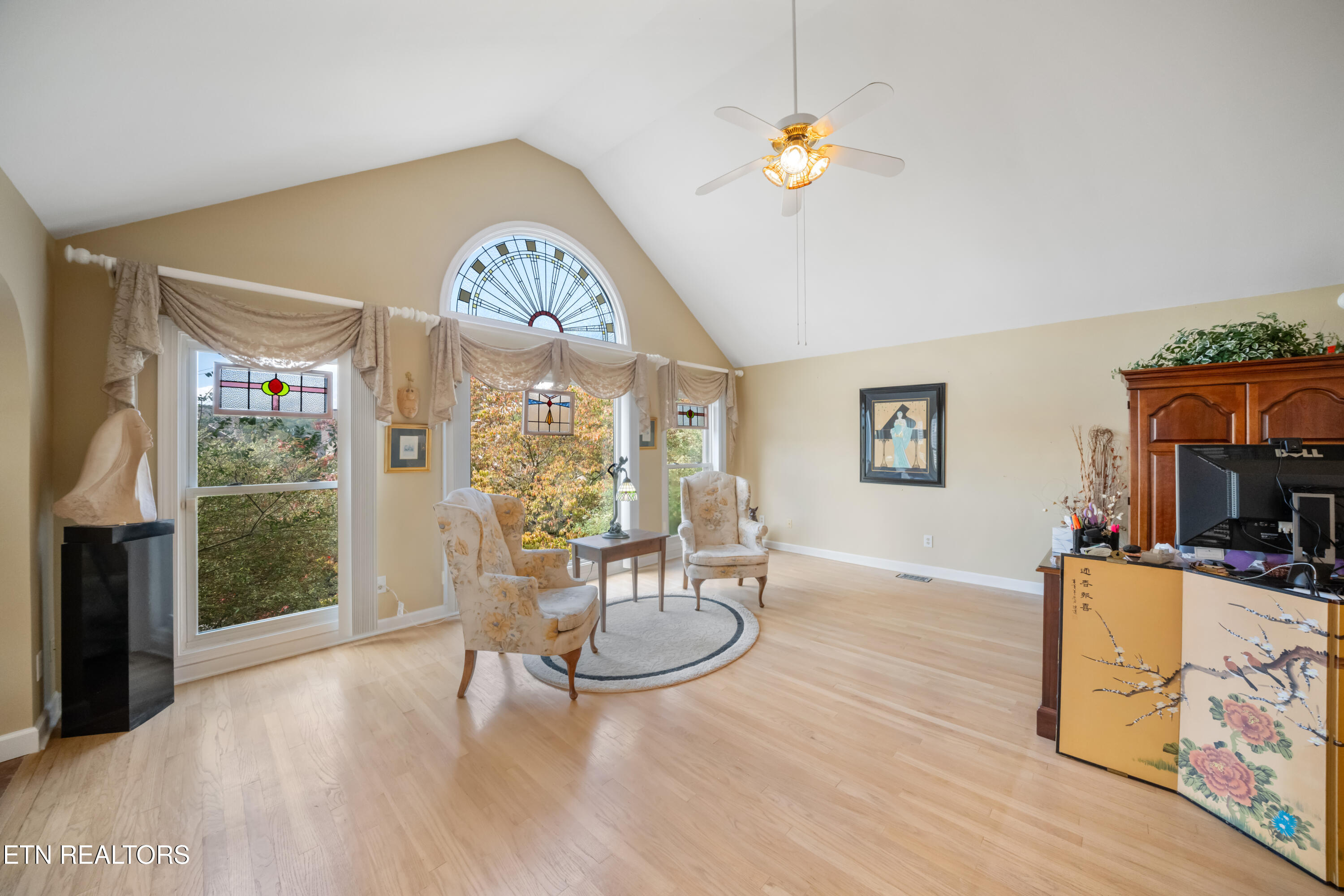 3413 Commodore Point Knoxville, TN 37922 - Photo 19 of 57 32 Living Area_18745