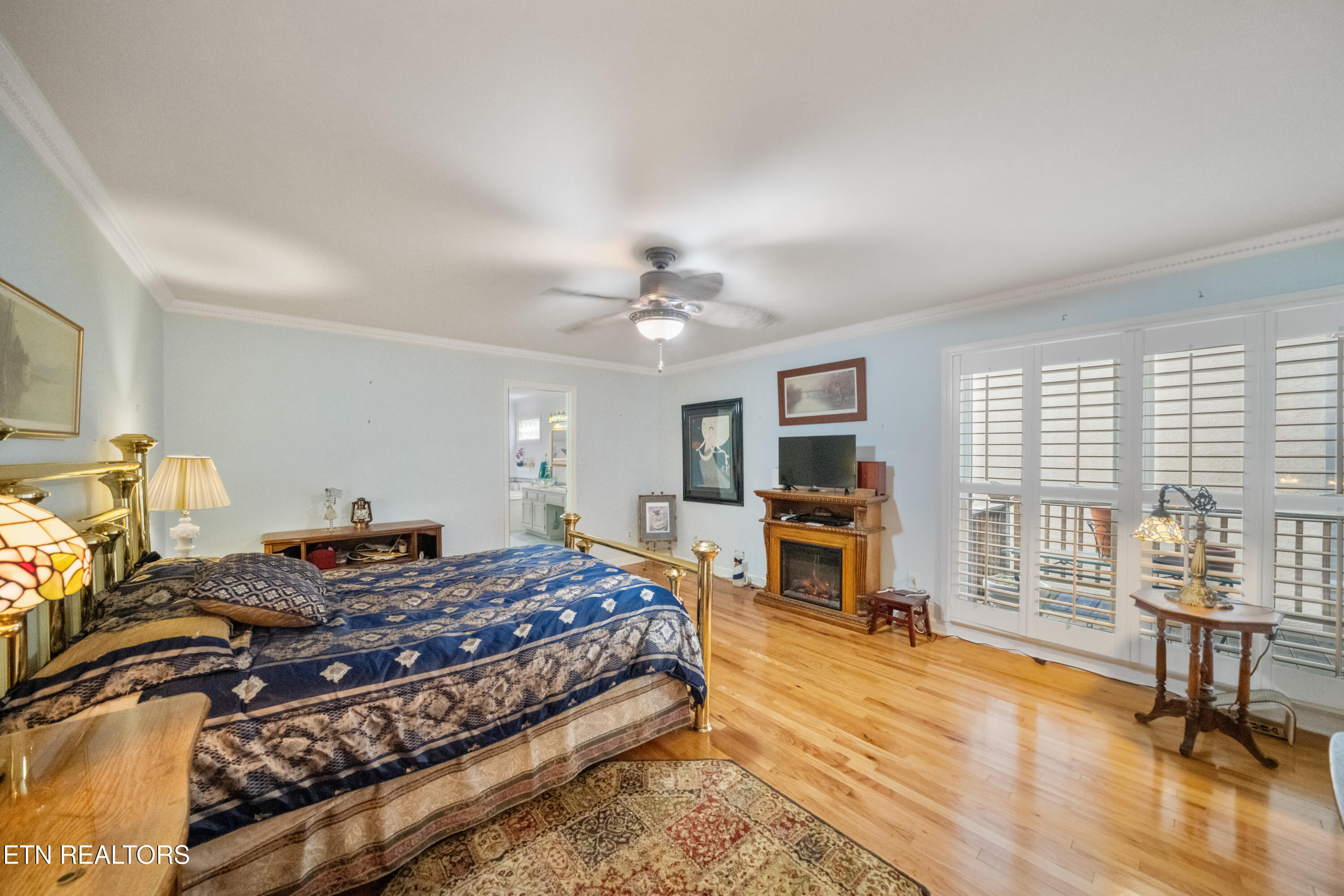 3413 Commodore Point Knoxville, TN 37922 - Photo 26 of 57 40 Primary Bedroom_18645