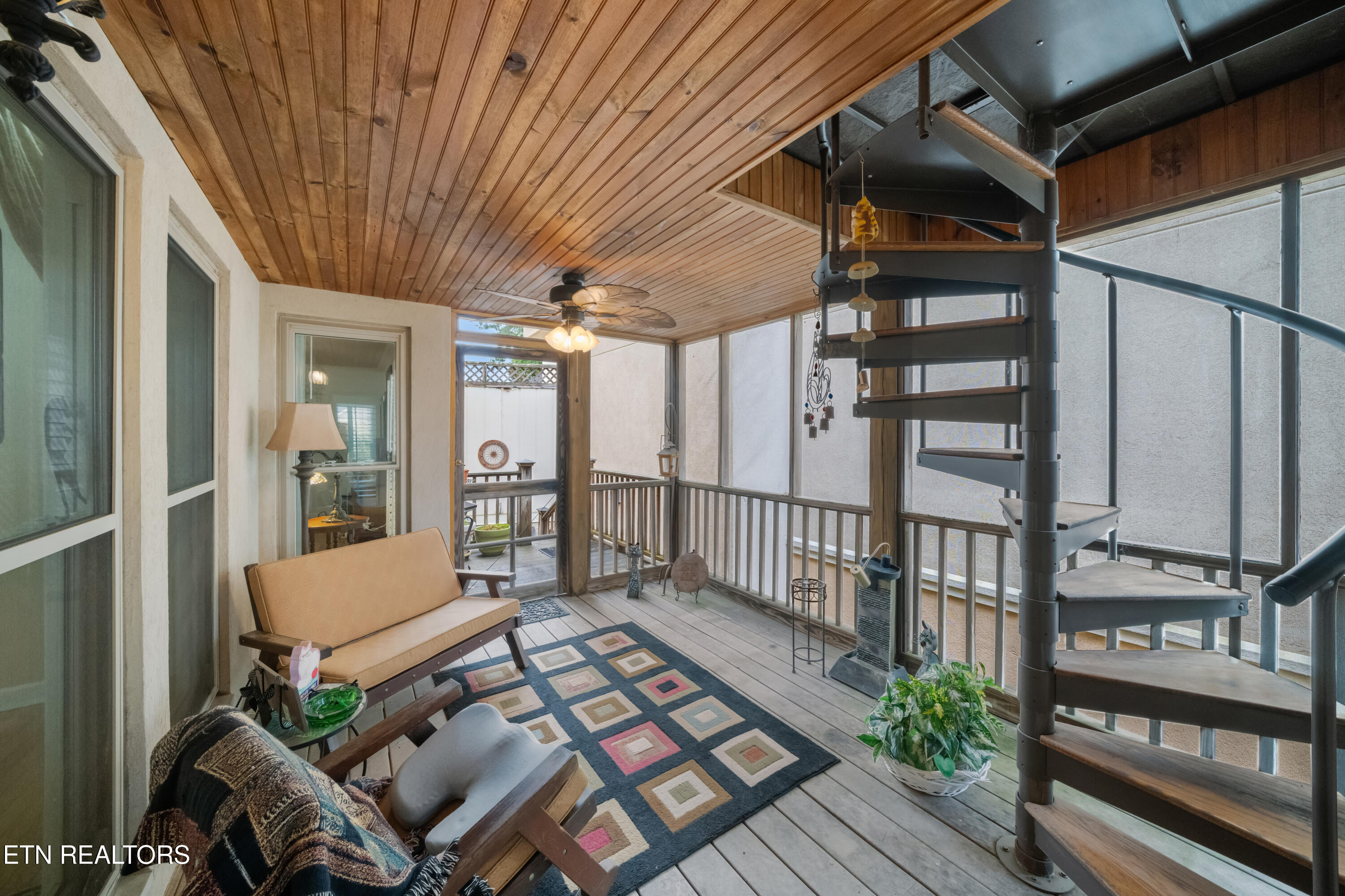 3413 Commodore Point Knoxville, TN 37922 - Photo 32 of 57 44 Screened in Porch_18565