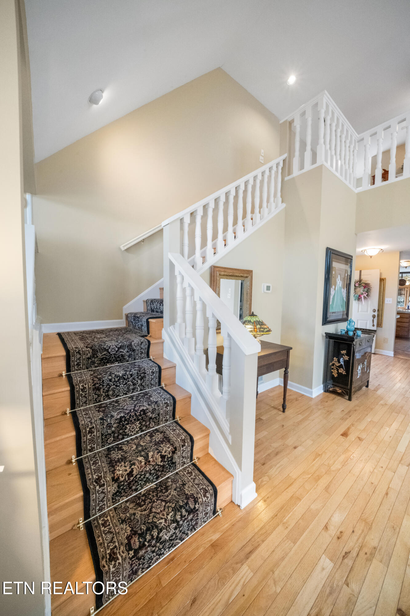 3413 Commodore Point Knoxville, TN 37922 - Photo 38 of 57 51 Stairway_18790