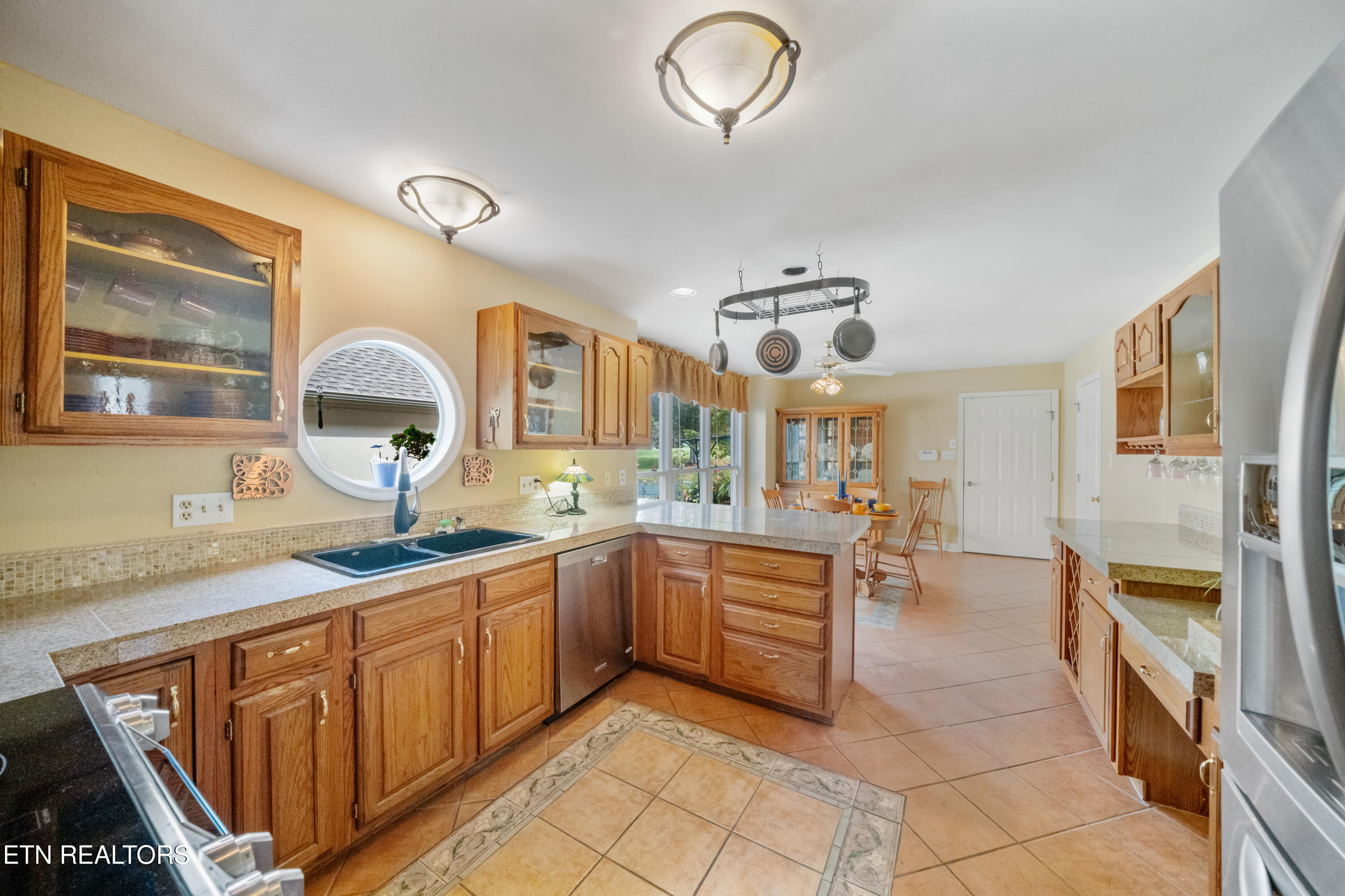 3413 Commodore Point Knoxville, TN 37922 - Photo 9 of 57 22 Kitchen_18685