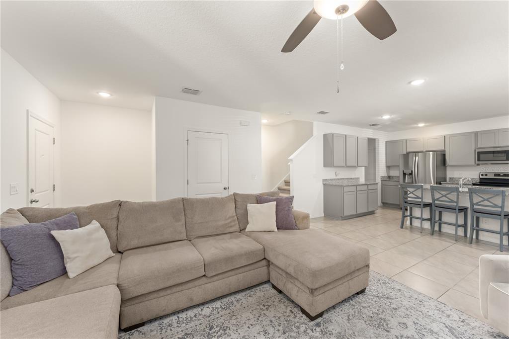 727 Costa Lane DeBary, FL 32713 - Photo 6 of 33