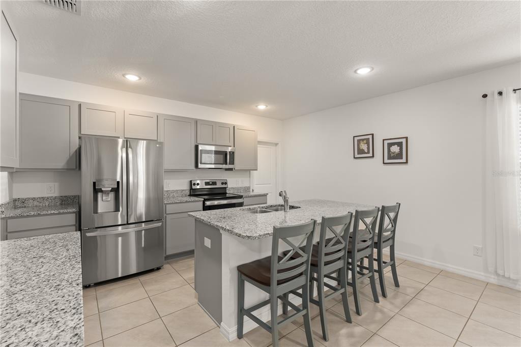 727 Costa Lane DeBary, FL 32713 - Photo 9 of 33
