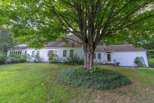 $1,500,000 | 900 Bunker Hill Road, Tamworth, NH 03886