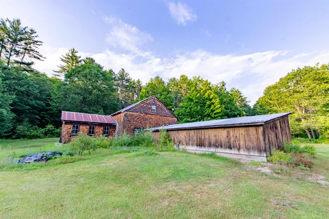 $1,500,000 | 900 Bunker Hill Road, Tamworth, NH 03886