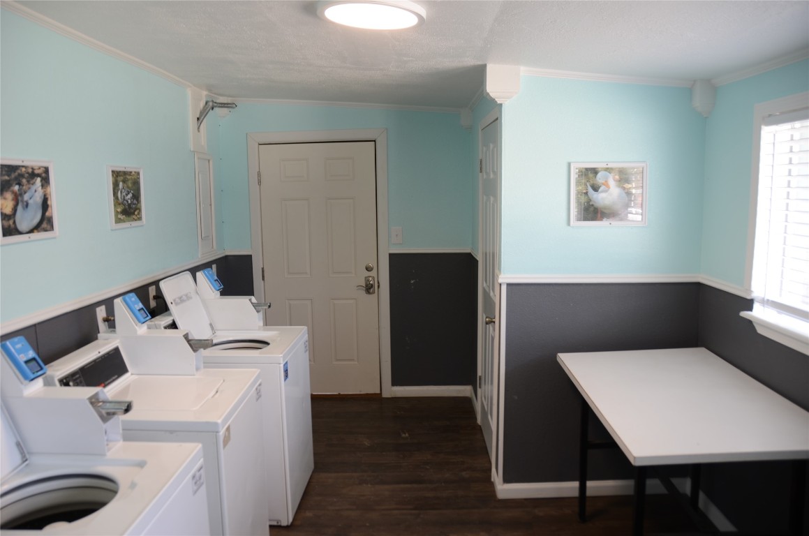 1209 Vance Street, Unit 30 Taylor, TX 76574 - Photo 15 of 35 a workspace with furniture and window