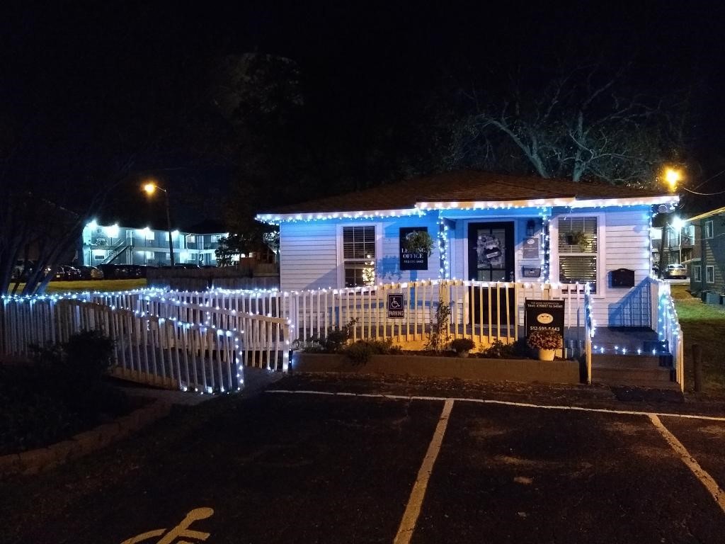 1209 Vance Street, Unit 30 Taylor, TX 76574 - Photo 20 of 35 a view of a porch with furniture and garden