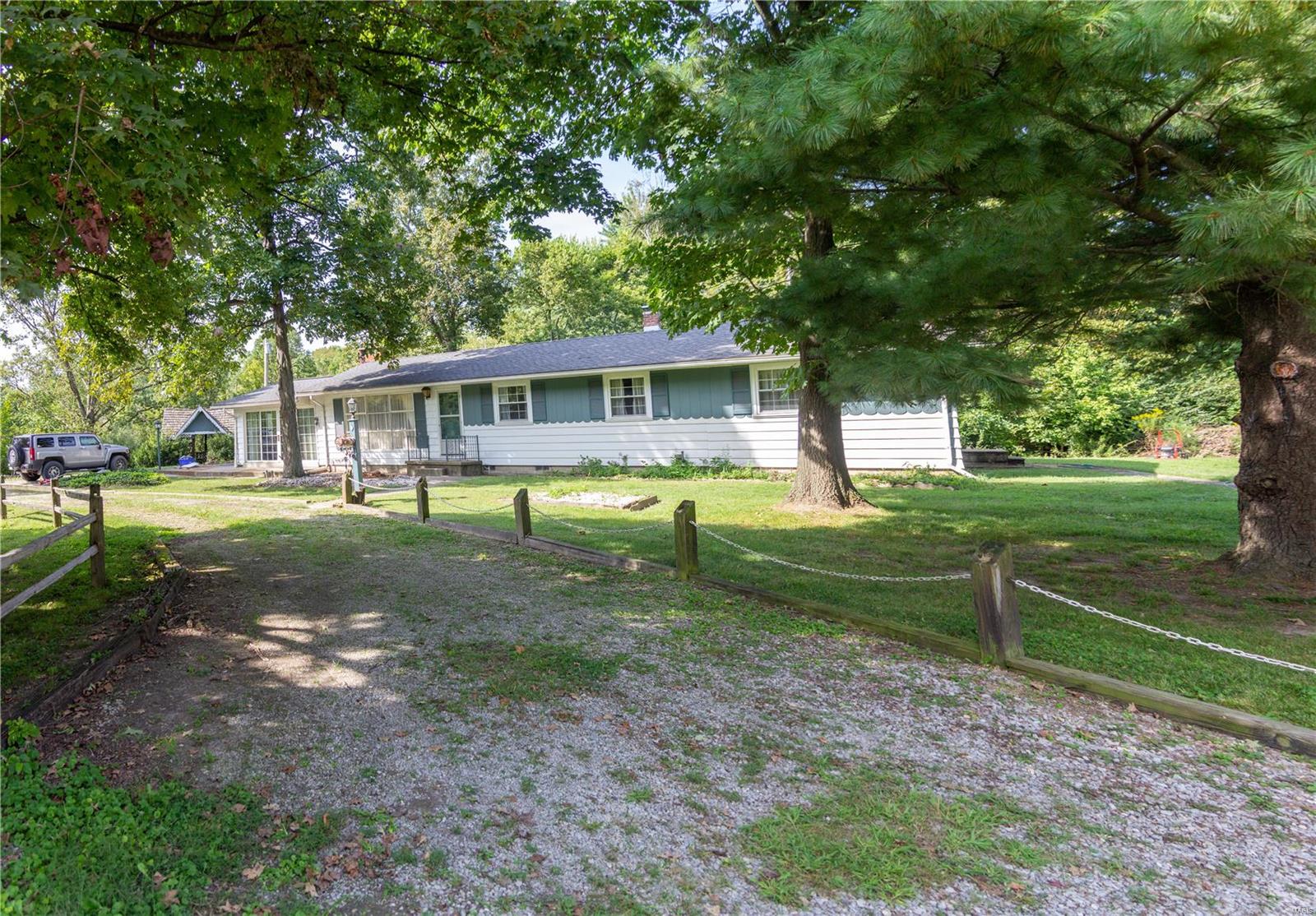 13847 Klaus Lake Road Highland, IL 62249 - Photo 28 of 35 Gallery Image 28