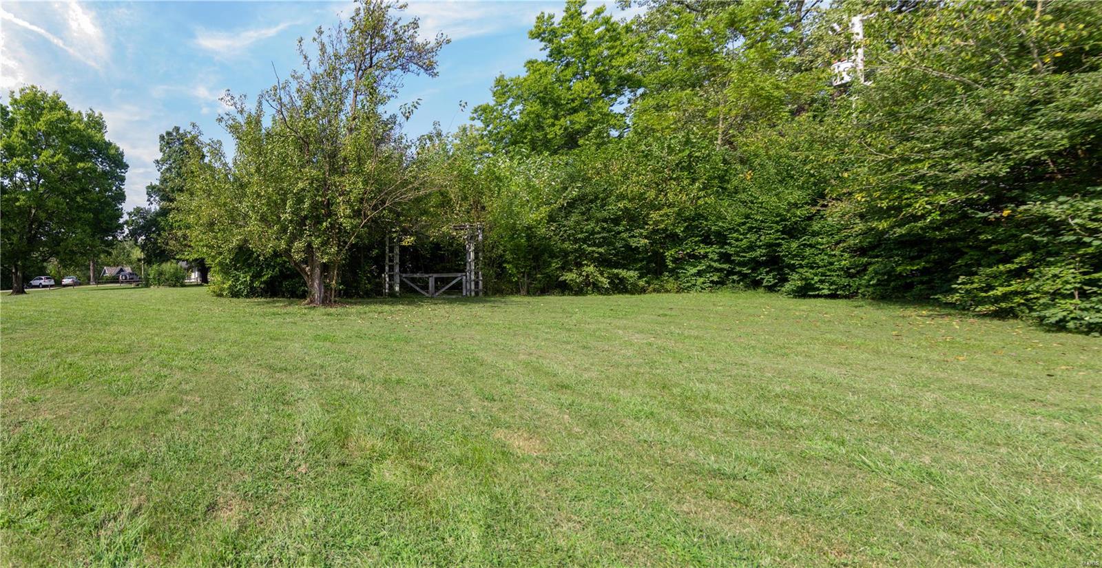 13847 Klaus Lake Road Highland, IL 62249 - Photo 31 of 35 Gallery Image 31
