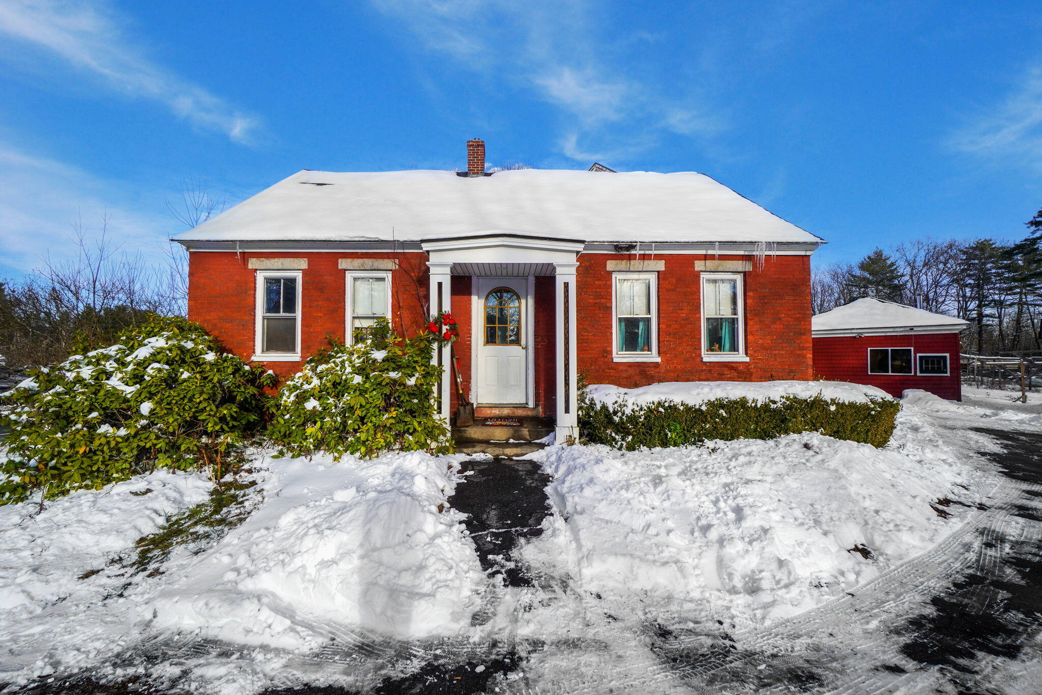 281 Narragansett Trail Buxton, ME 04093 - Photo 2 of 33 2-web-or-mls-DSC02778