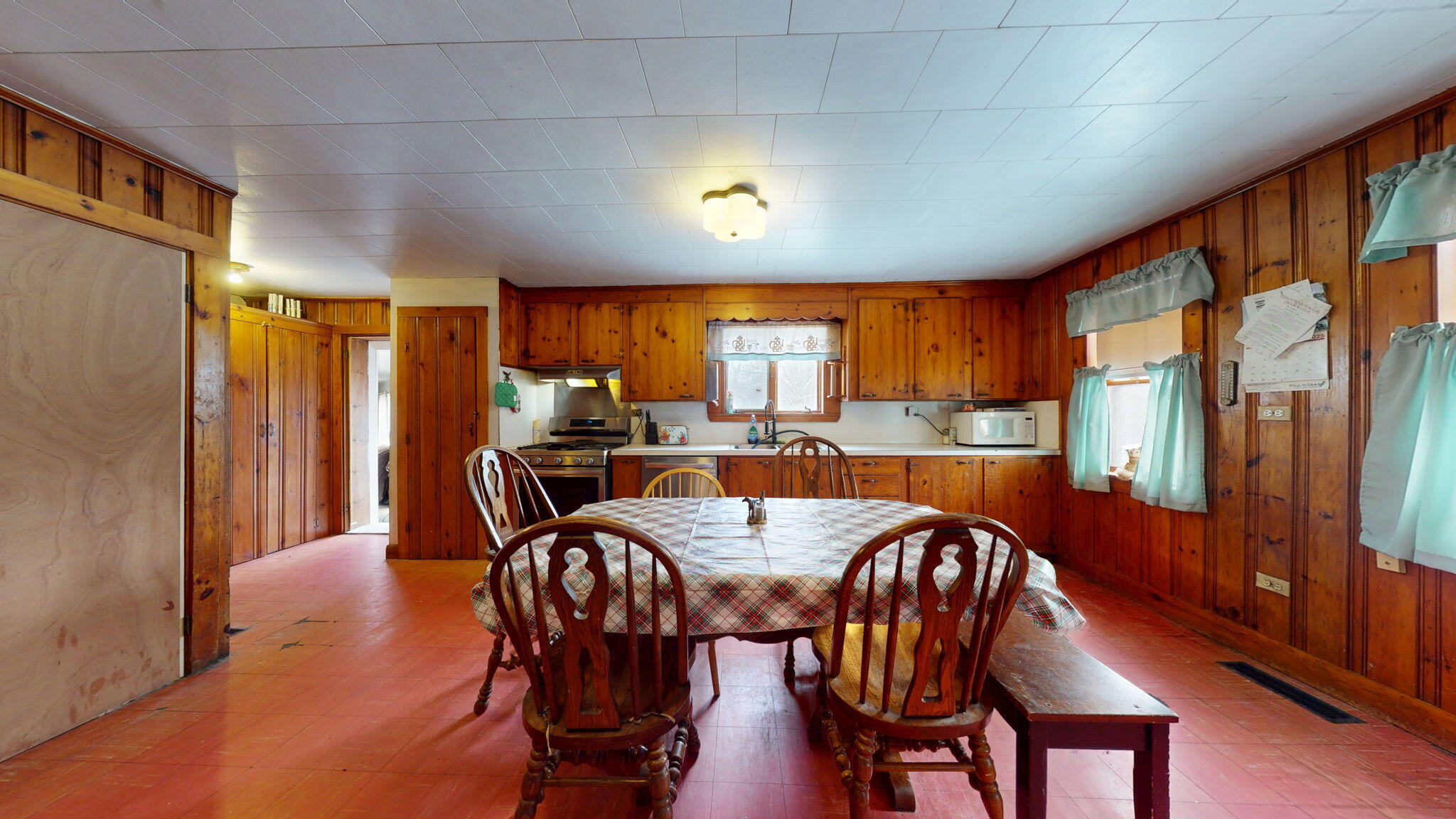 281 Narragansett Trail Buxton, ME 04093 - Photo 10 of 33 10-web-or-mls-12042025_154434