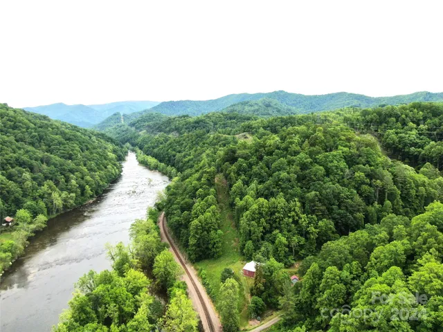 $117,000 | 0 Sams Br Road, Green Mountain, NC 28740