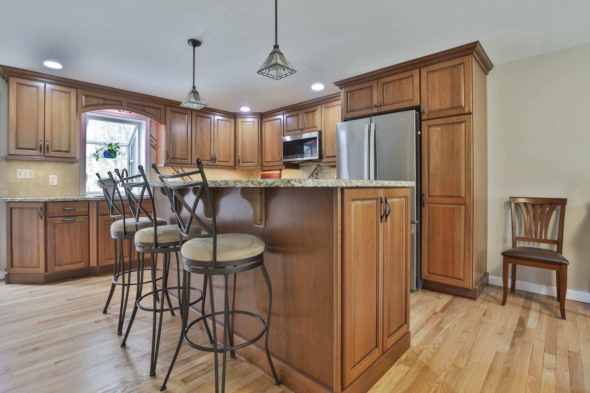 9 Lund Drive Hudson, NH 03051 - Photo 11 of 43