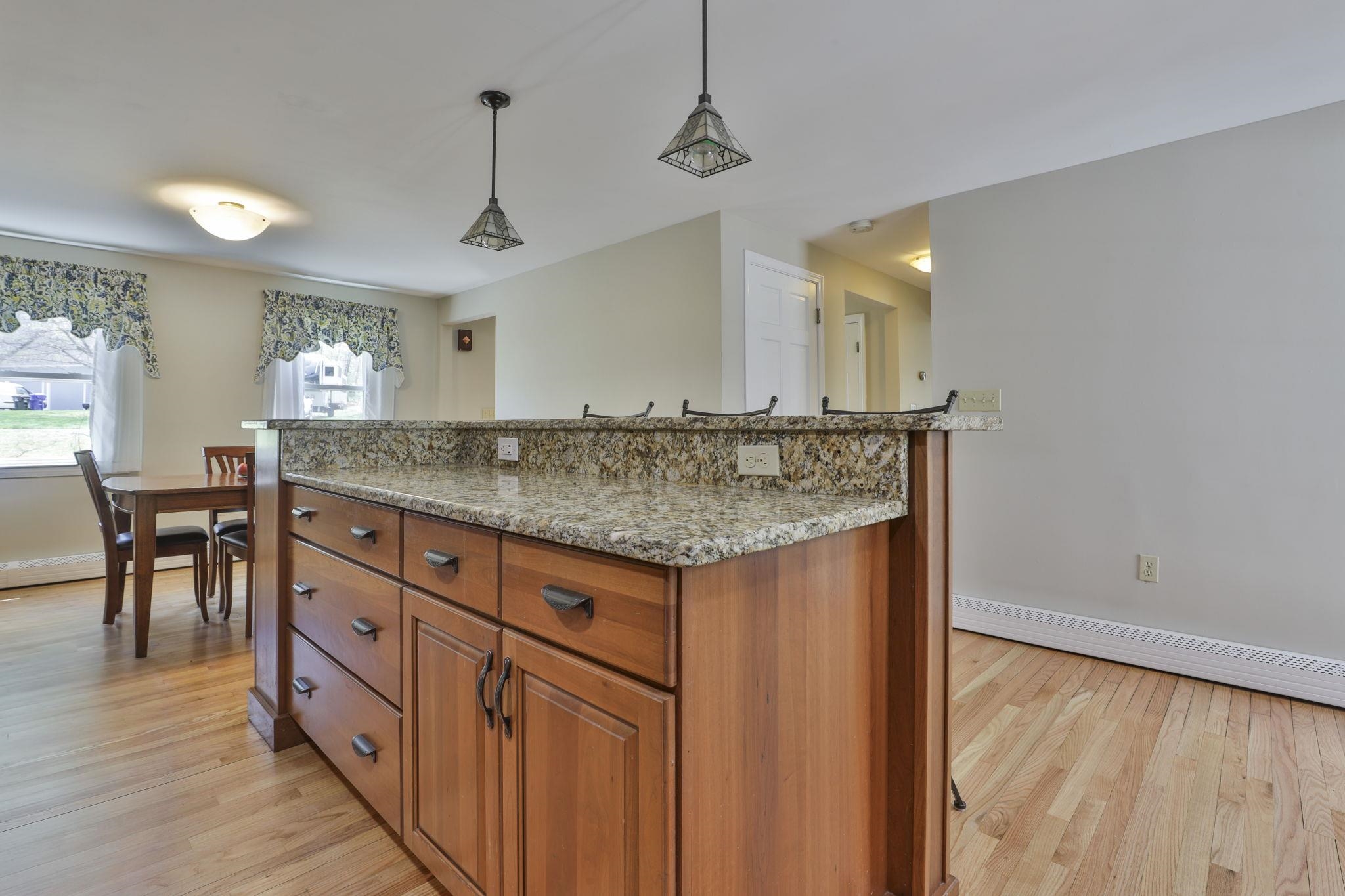9 Lund Drive Hudson, NH 03051 - Photo 14 of 43