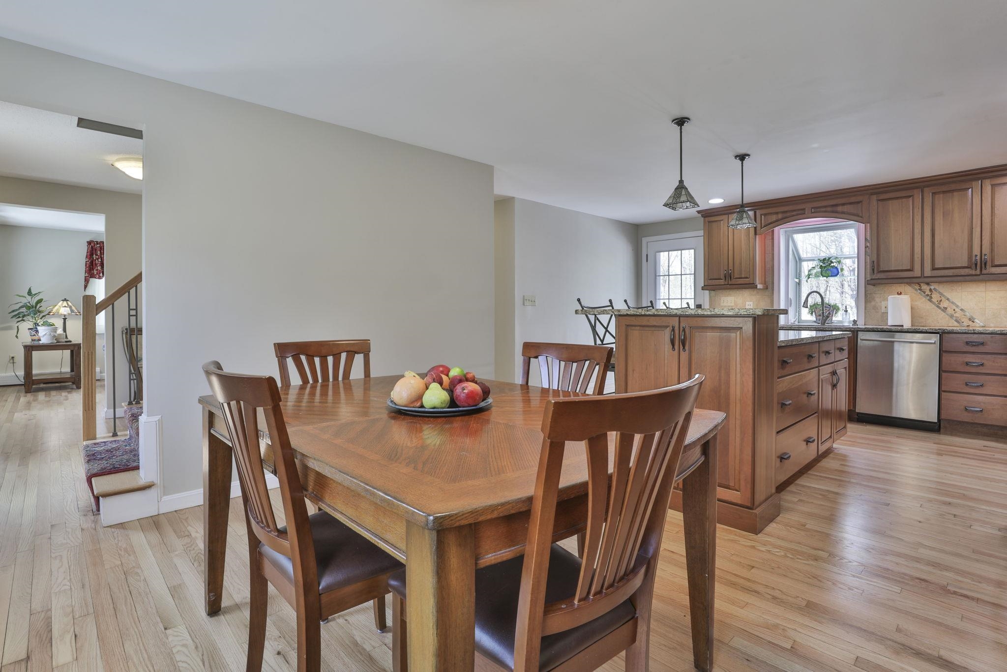 9 Lund Drive Hudson, NH 03051 - Photo 10 of 43