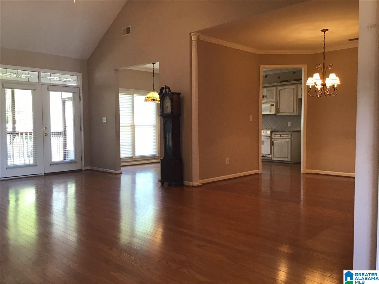 200 Beaver Crest Circle Pelham, AL 35124 - Photo 3 of 21