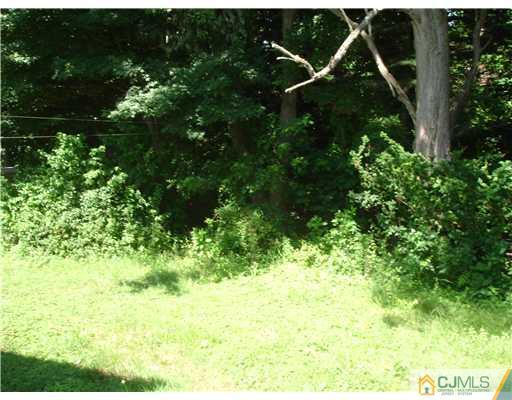 18 Sine Road Edison, NJ 08817 - Photo 3 of 8