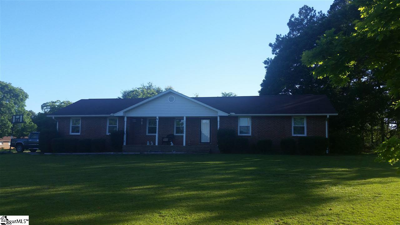 900 Neely Ferry Road Laurens, SC 29360 - Photo 1 of 1