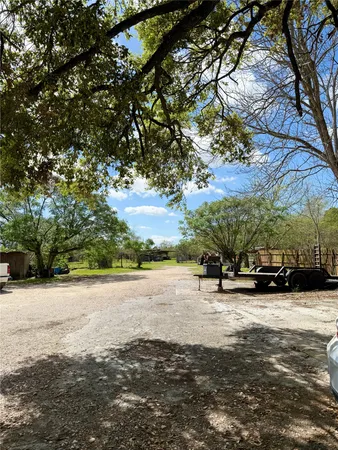$3,200 | 602 Massey Tompkins Road, Baytown, TX 77521