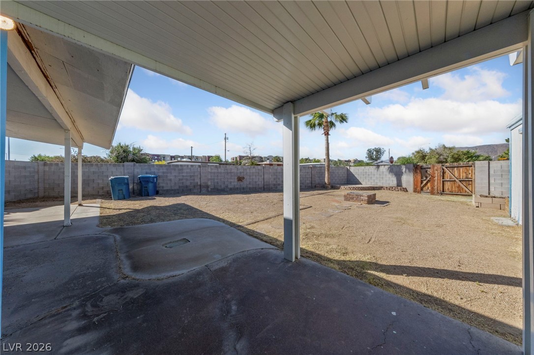2 Arizona Way Henderson, NV 89015 - Photo 3 of 28