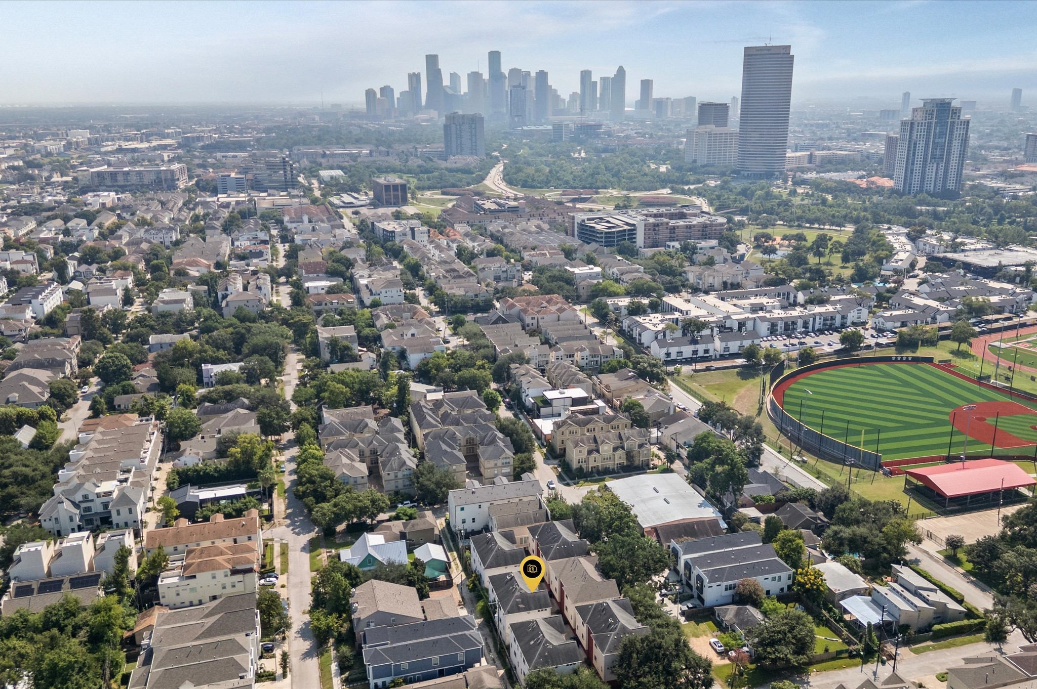 408 Parker Street Houston, TX 77007 - Photo 26 of 27 an aerial view of a city with lots of residential buildings