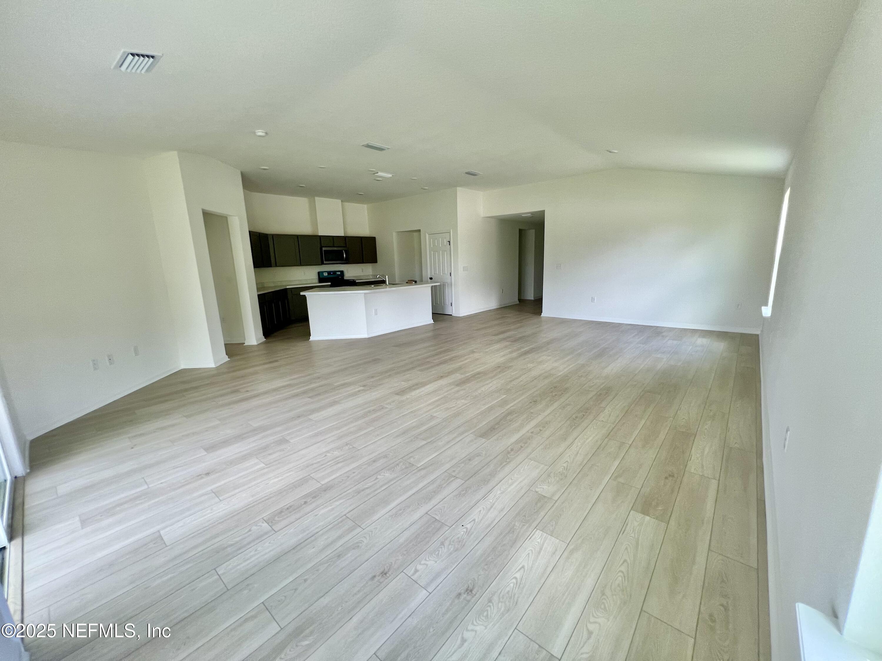 11112 Spg Mdws Road Jacksonville, FL 32222 - Photo 3 of 17 3