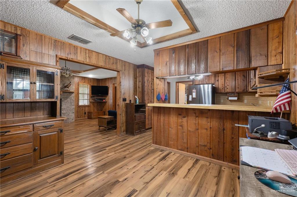 401 South Parker Road La Feria, TX 78559 - Photo 6 of 34