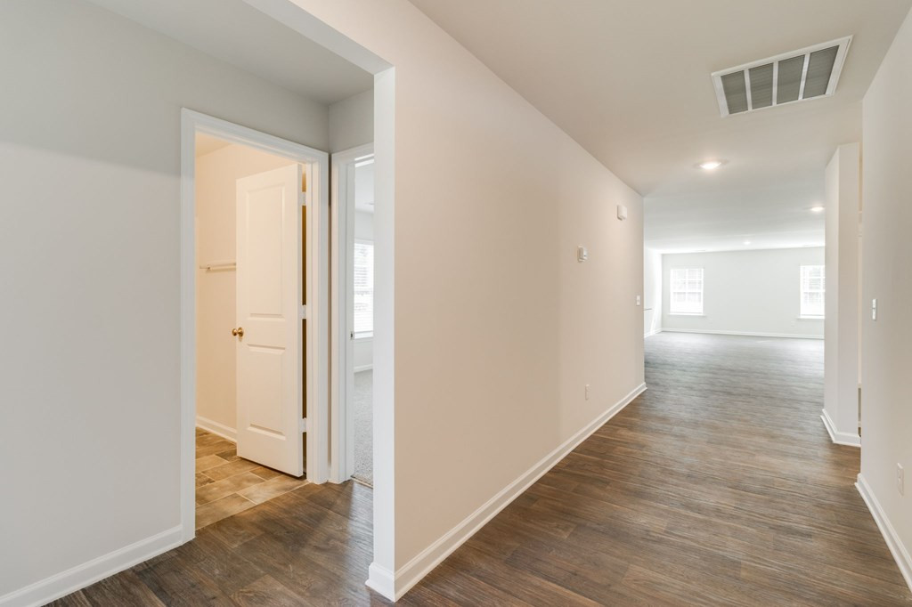 545 East Brewington Road Sumter, SC 29153 - Photo 5 of 32