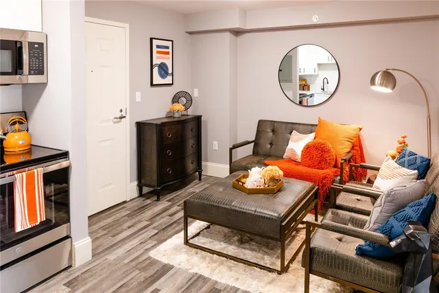 $2,435 | 101 Cedar Street, Unit 411, Providence, RI 02903