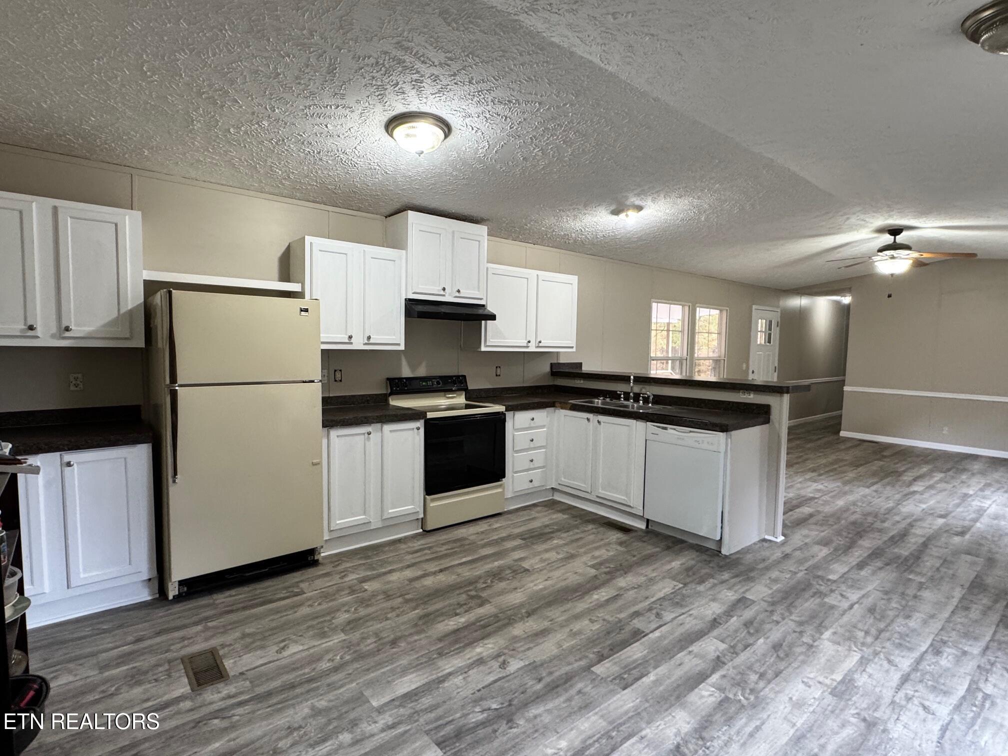 1101 Franklin Loop Clarkrange, TN 38553 - Photo 9 of 27 IMG_2273