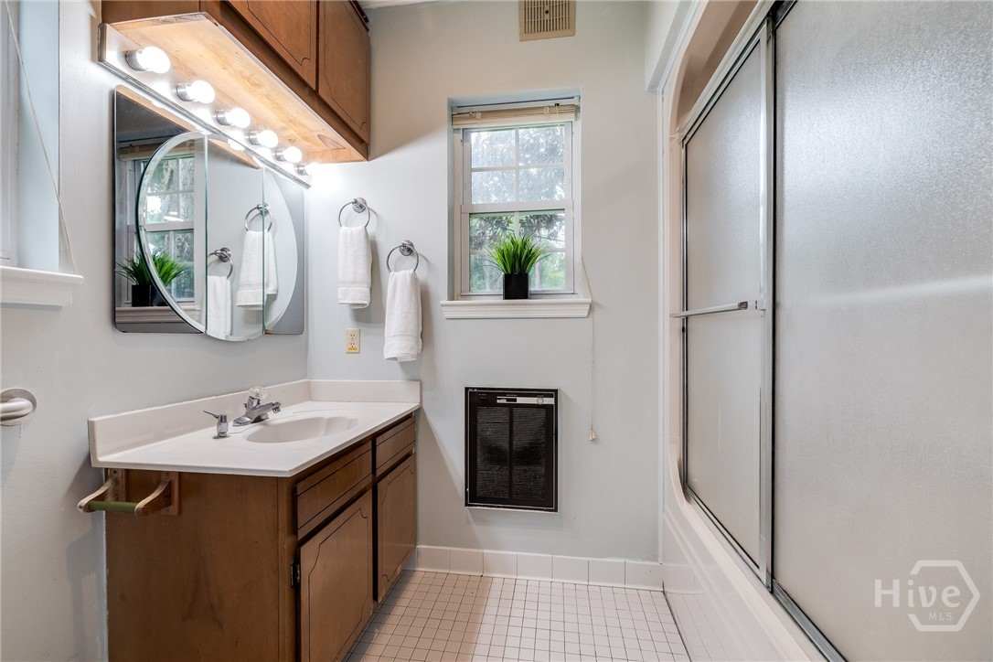 51 Travis Street Savannah, GA 31406 - Photo 25 of 40