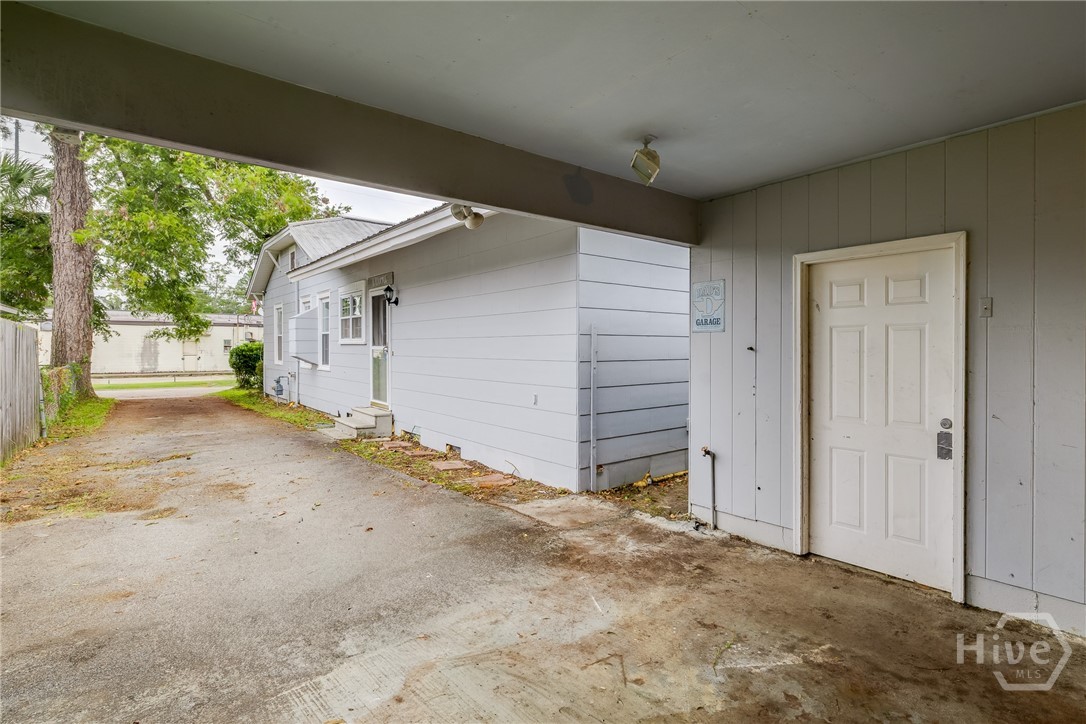 51 Travis Street Savannah, GA 31406 - Photo 36 of 40