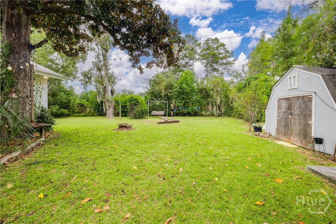 51 Travis Street Savannah, GA 31406 - Photo 37 of 40