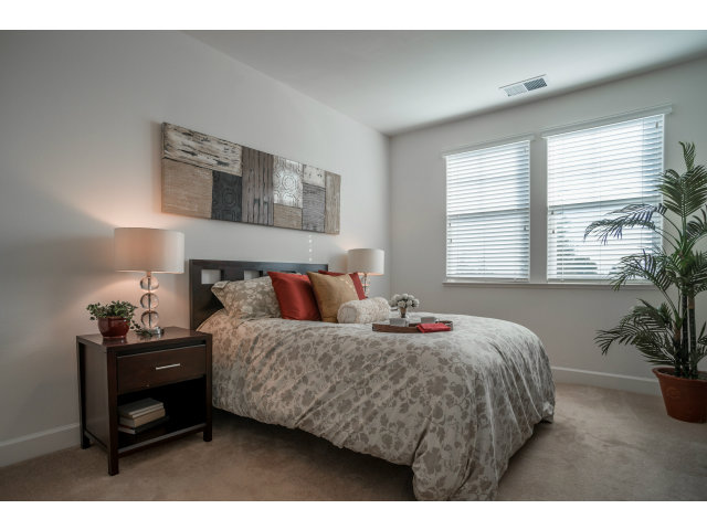 10849 North Stelling Road Cupertino, CA 95014 - Photo 11 of 16 Gallery Image 11