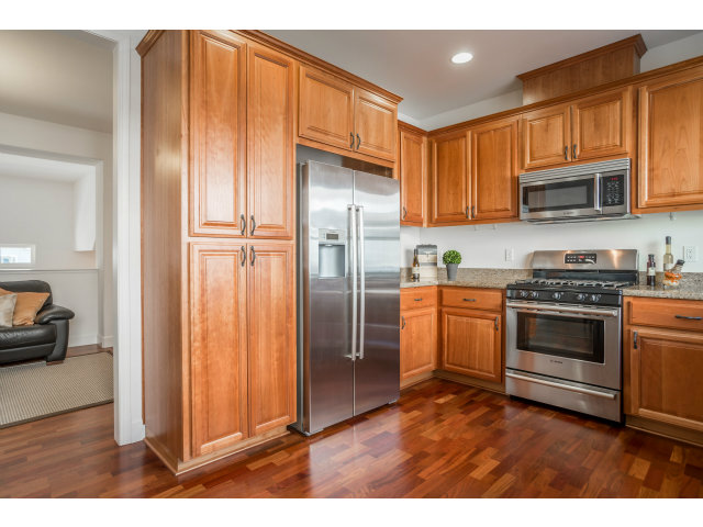 10849 North Stelling Road Cupertino, CA 95014 - Photo 6 of 16 Gallery Image 6