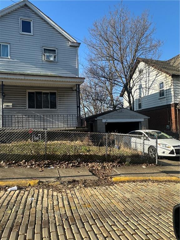 303 Fair Oaks Street McKees Rocks, PA 15136 - Photo 3 of 15 Gallery Image 3