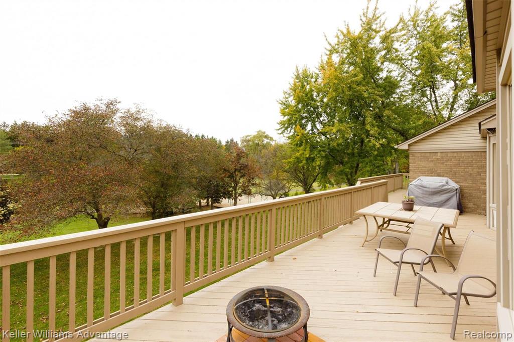 25325 Rutledge Crossing Farmington Hills, MI 48335 - Photo 48 of 56