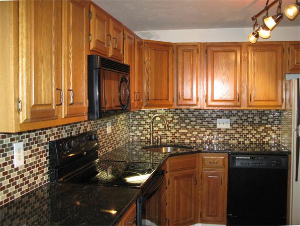 703 Ridgefield Circle, Unit C Clinton, MA 01510 - Photo 2 of 21 Gallery Image 2