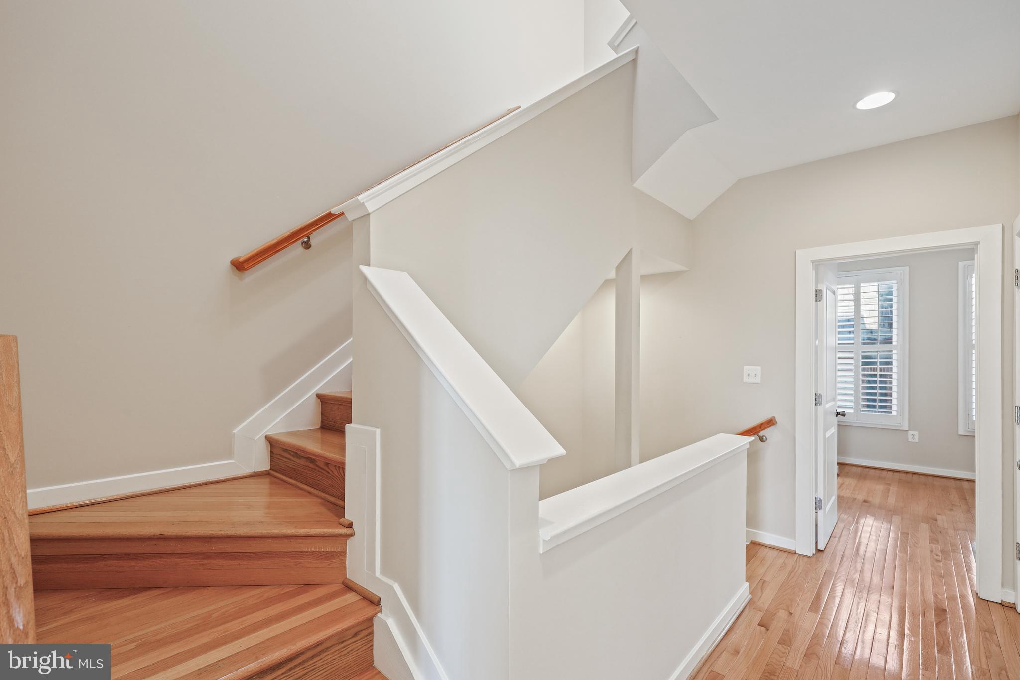 21 Yogurt Lane Baltimore, MD 21231 - Photo 31 of 40 Stairs to the loft level