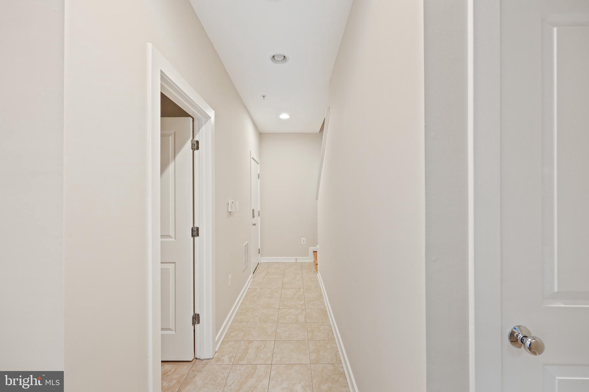 21 Yogurt Lane Baltimore, MD 21231 - Photo 6 of 40 Entry Level with tile flooring