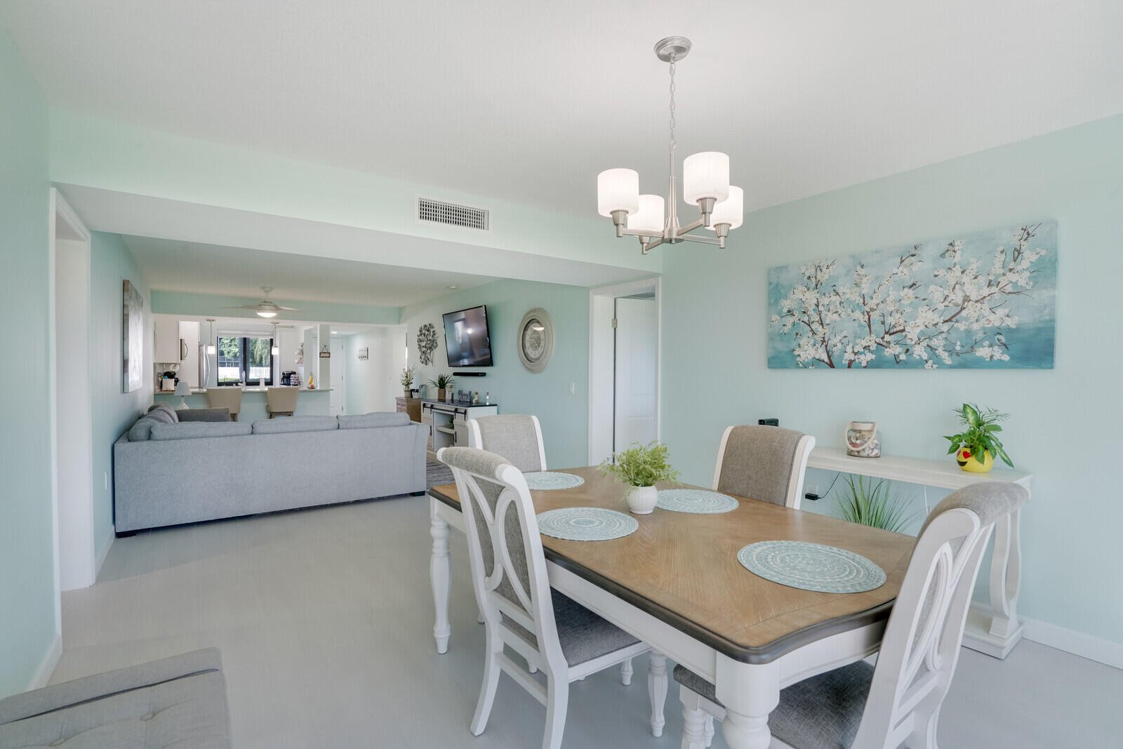 6133 Balboa Circle, Unit 105 Boca Raton, FL 33433 - Photo 8 of 30 08_Image_8_mls