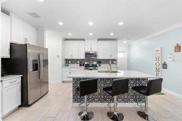 $284,900 | 17538 Holly Wl Avenue, Wimauma, FL 33598