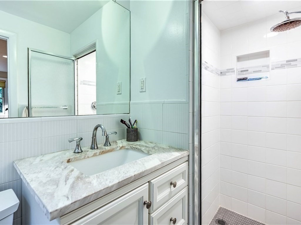 131 Wayne Road Newton, MA 02459 - Photo 18 of 31
