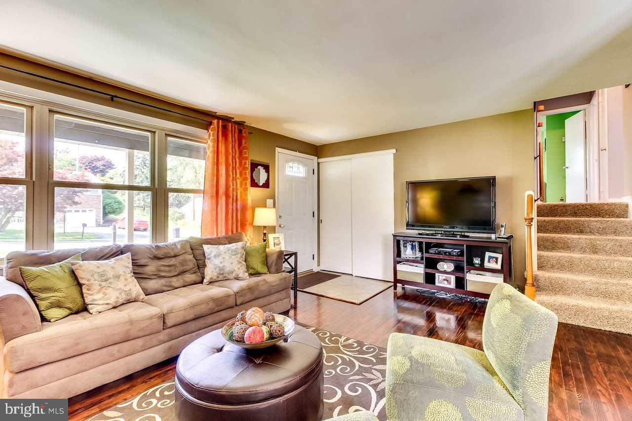 2433 Wharton Road York, PA 17402 - Photo 4 of 25 Gallery Image 4