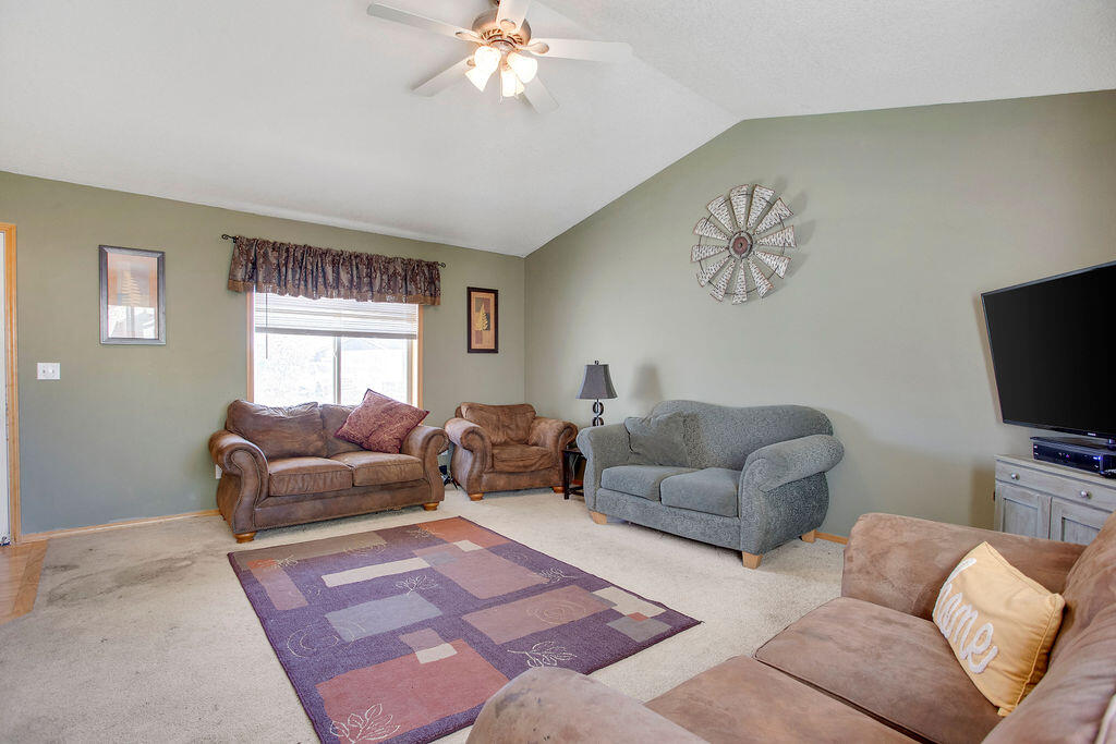 393 Center Ridge Drive Culver, OR 97734 - Photo 11 of 36 mmayphoto-2053-mmayphoto-2059