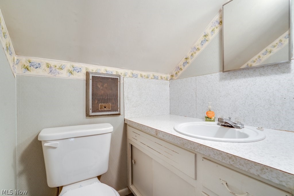 2267 Bellflower Road East Rochester, OH 44625 - Photo 28 of 48