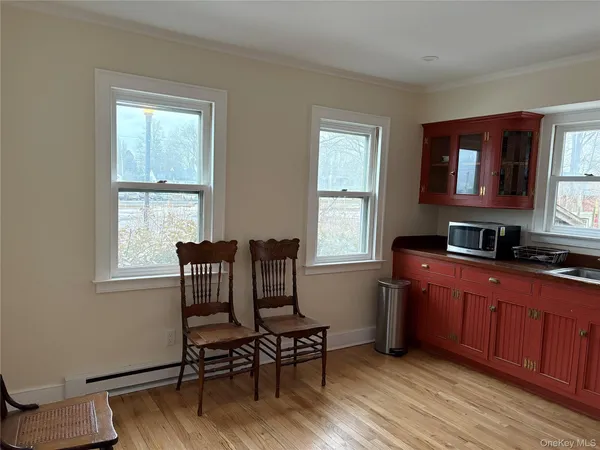 $2,500 | 325 Wiggins Street, Unit 1, Greenport, NY 11944